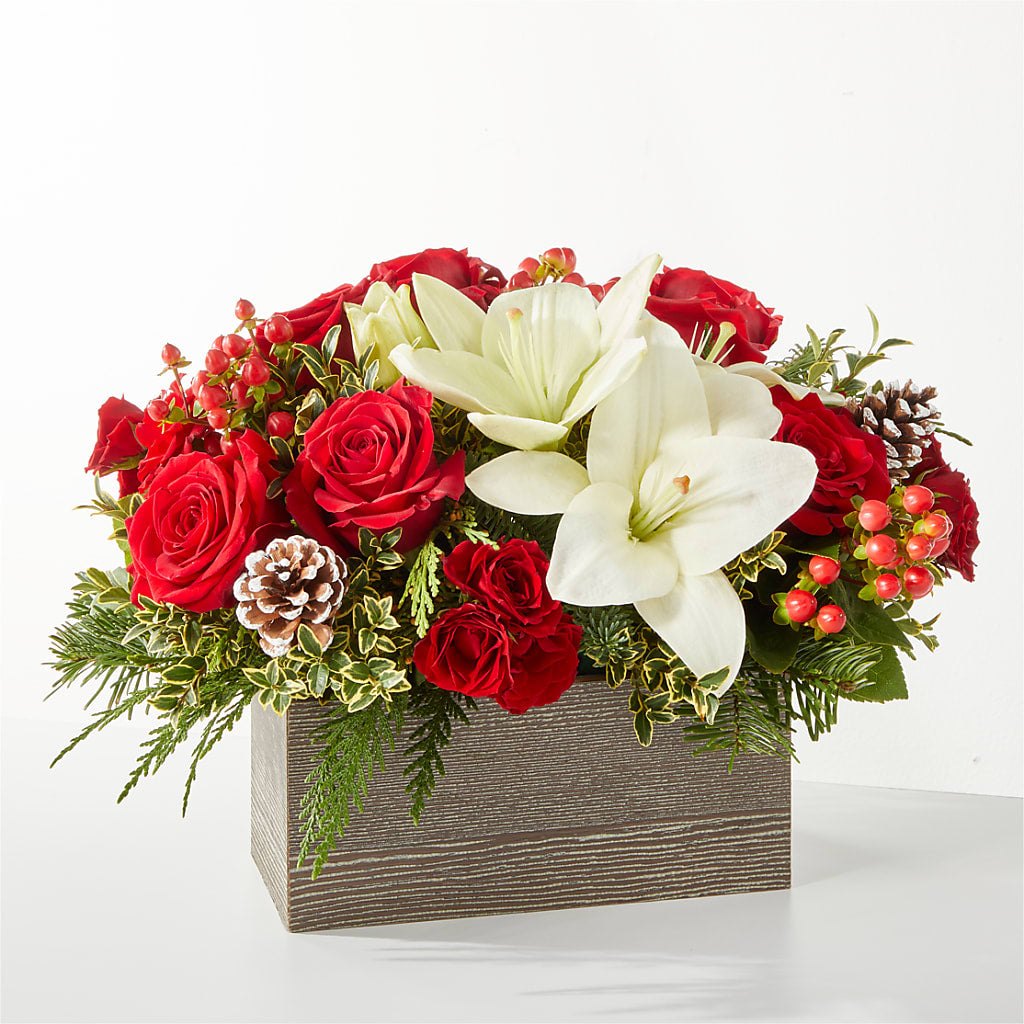 Snowy Wonderland Bouquet – PAUL'S FLOWERS, Charlottetown PE