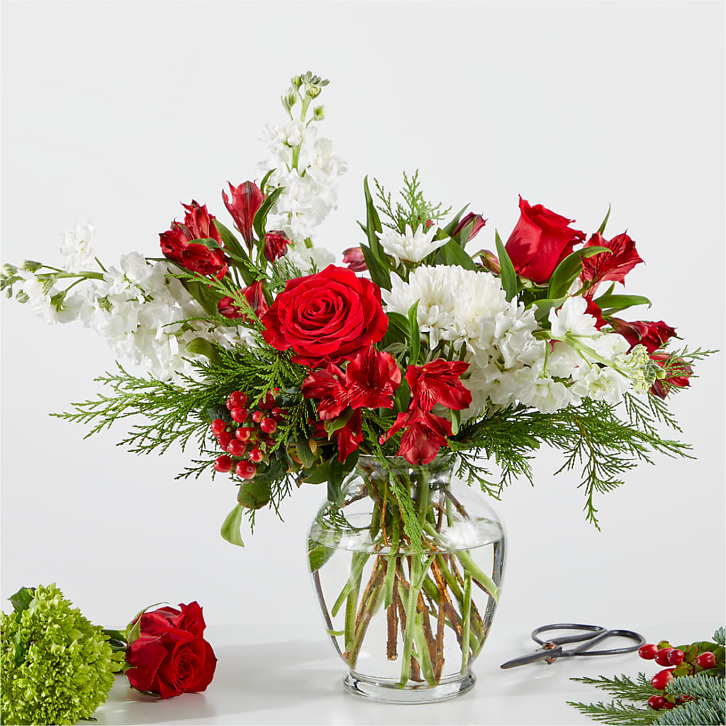 Merry Moment Bouquet – A Florist Original – PAUL'S FLOWERS, Charlottetown PE
