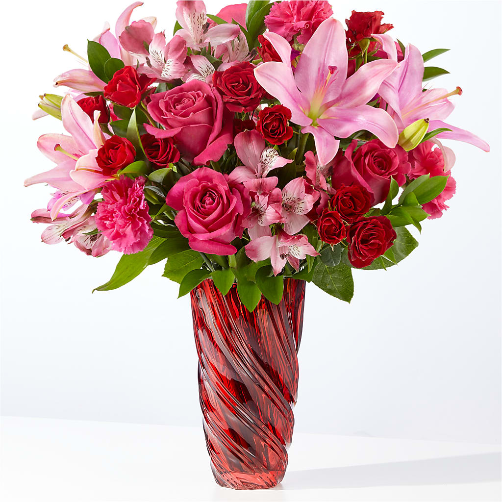 In Love Bouquet with Luxe Swirl Vase – PAUL'S FLOWERS, Charlottetown PE