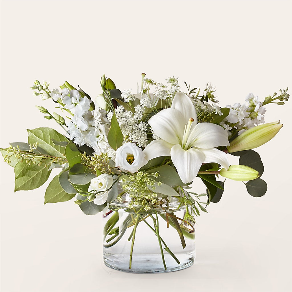 Alluring Elegance Bouquet – PAUL'S FLOWERS, Charlottetown PE