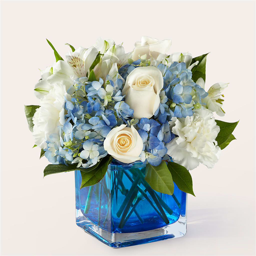 Soothing Waters Bouquet – PAUL'S FLOWERS, Charlottetown PE