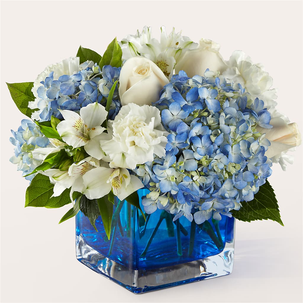 Soothing Waters Bouquet – PAUL'S FLOWERS, Charlottetown PE