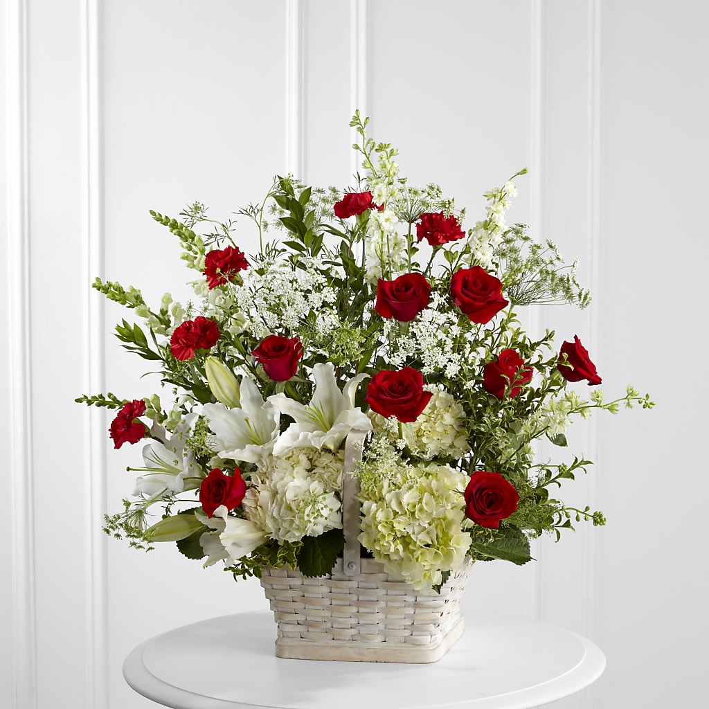 In Loving Memory Arrangement – PAUL'S FLOWERS, Charlottetown PE