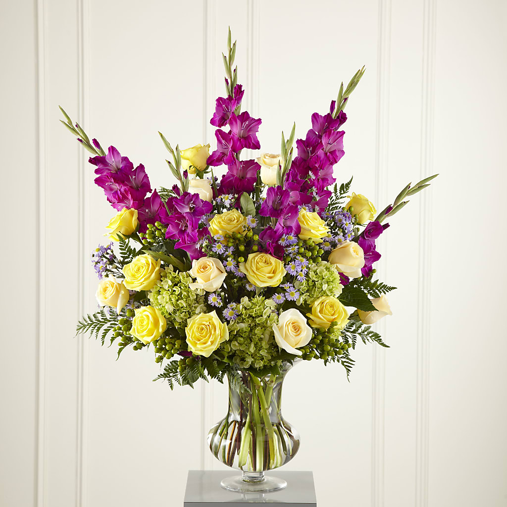 Loveliness Arrangement – PAUL'S FLOWERS, Charlottetown PE