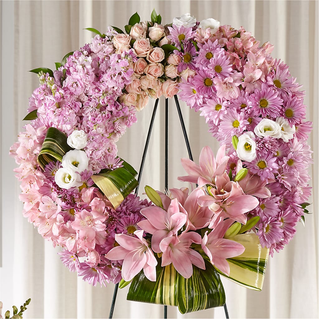 Gift of Warmth Wreath – PAUL'S FLOWERS, Charlottetown PE