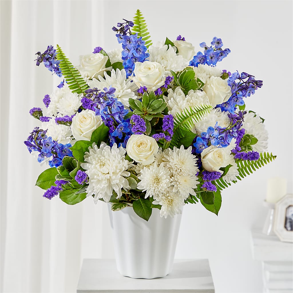 Hold Dear Tabletop Basket – PAUL'S FLOWERS, Charlottetown PE