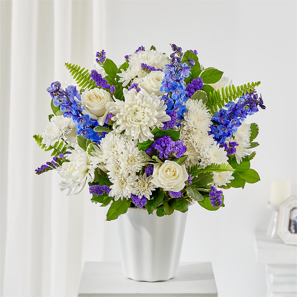 Hold Dear Tabletop Basket – PAUL'S FLOWERS, Charlottetown PE