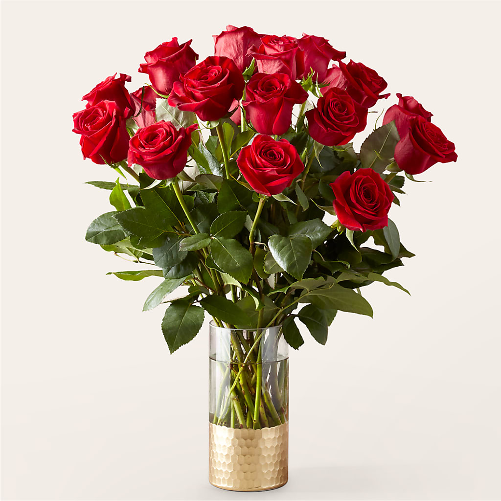 Classic Love Red Rose Bouquet – PAUL'S FLOWERS, Charlottetown PE