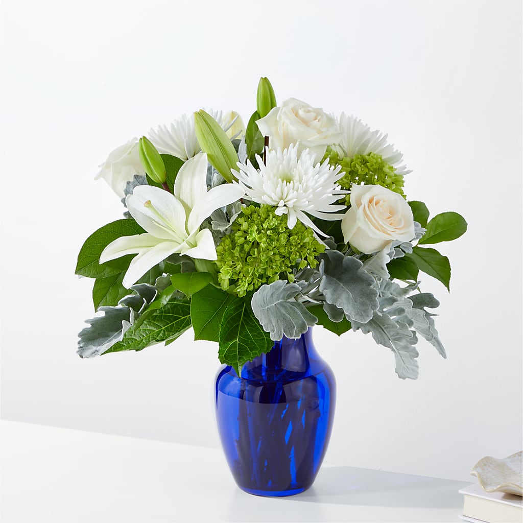 Snowy Dreams Bouquet – PAUL'S FLOWERS, Charlottetown PE