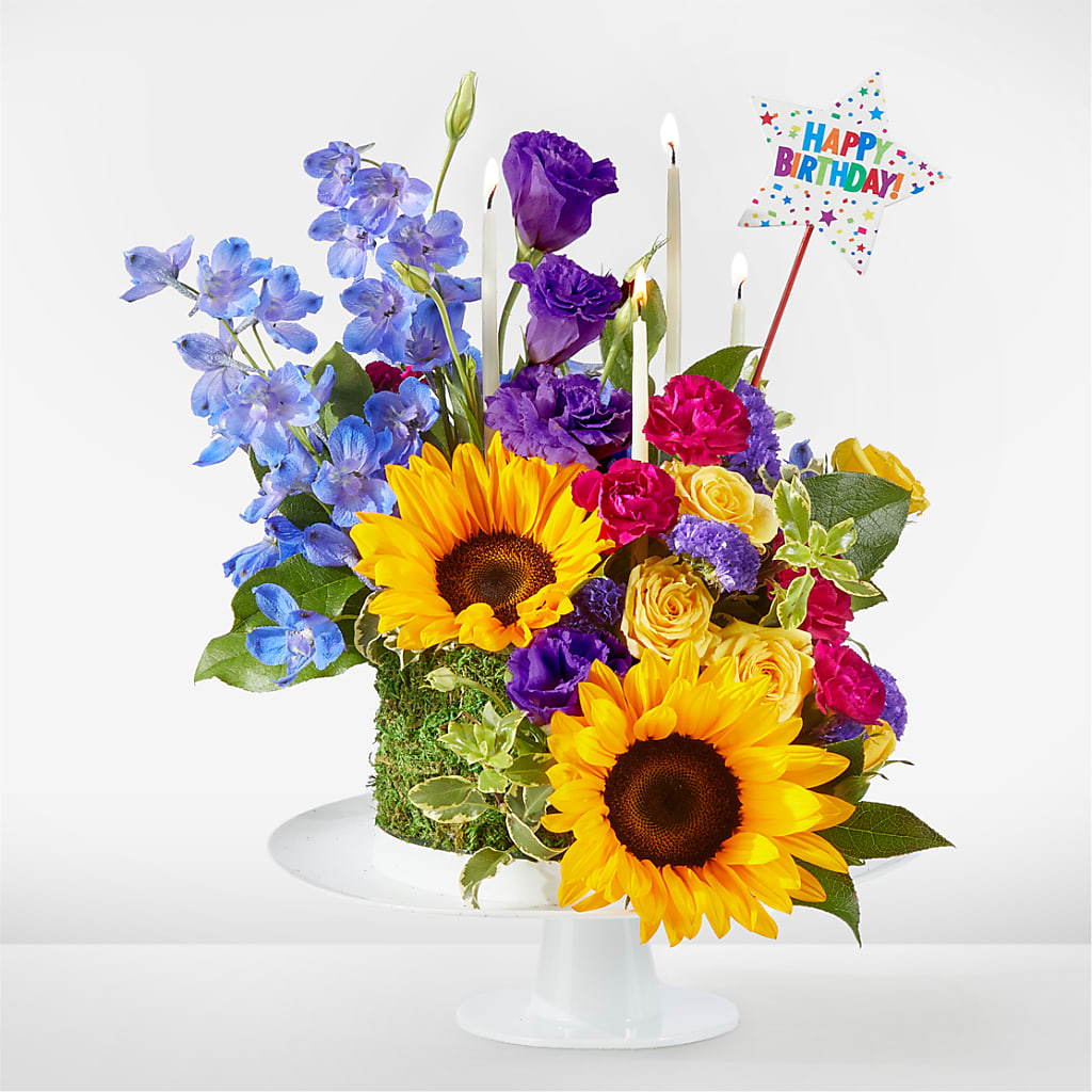 Star of the Day Floral Cake – PAUL'S FLOWERS, Charlottetown PE