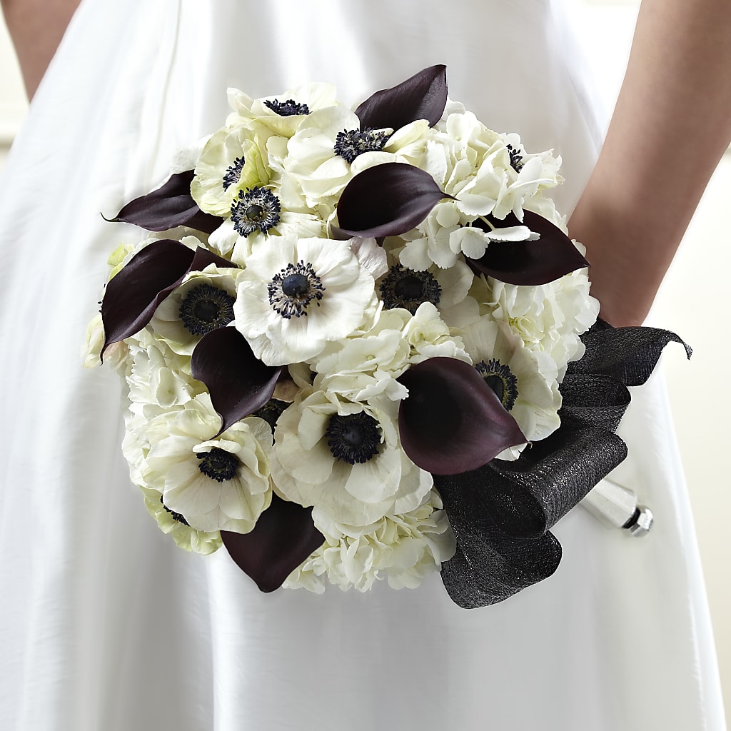 To Have and To Hold Bouquet – PAUL'S FLOWERS, Charlottetown PE
