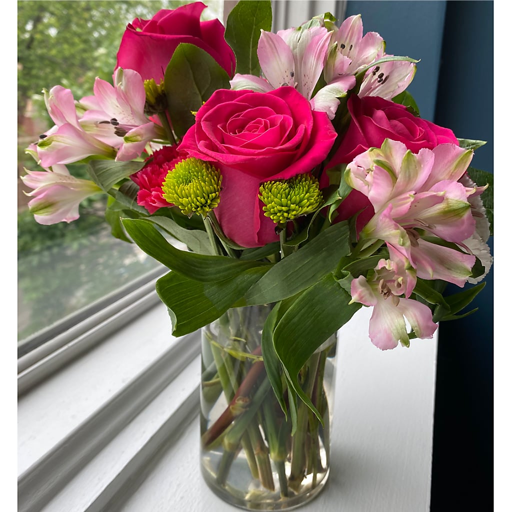 Sweet & Pretty Bouquet – PAUL'S FLOWERS, Charlottetown PE