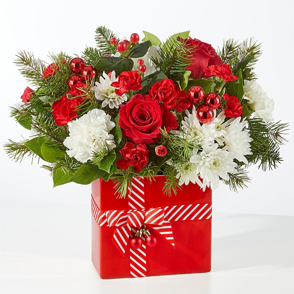 Presents Under the Tree Bouquet – PAUL'S FLOWERS, Charlottetown PE