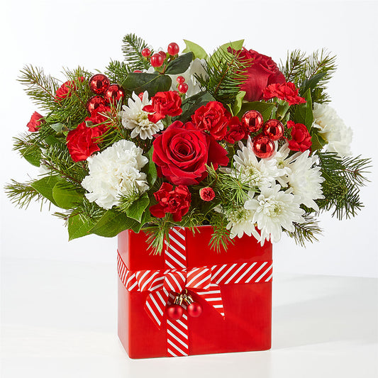 Presents Under the Tree Bouquet – PAUL'S FLOWERS, Charlottetown PE