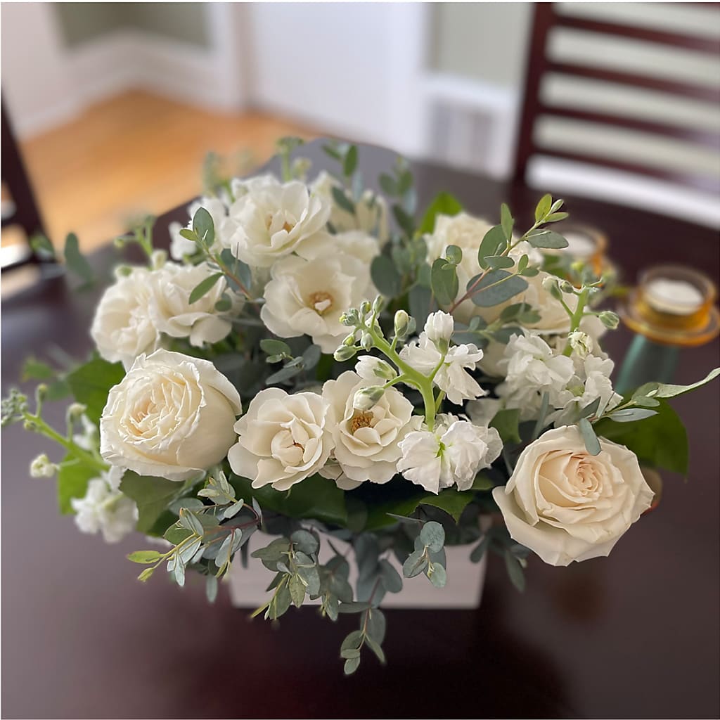 Fresh Linen Box Bouquet – PAUL'S FLOWERS, Charlottetown PE