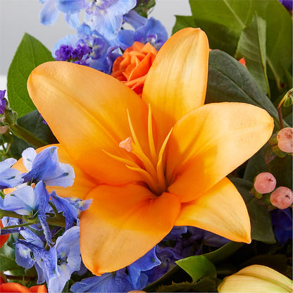 Radiant Citrus Box Bouquet – PAUL'S FLOWERS, Charlottetown PE