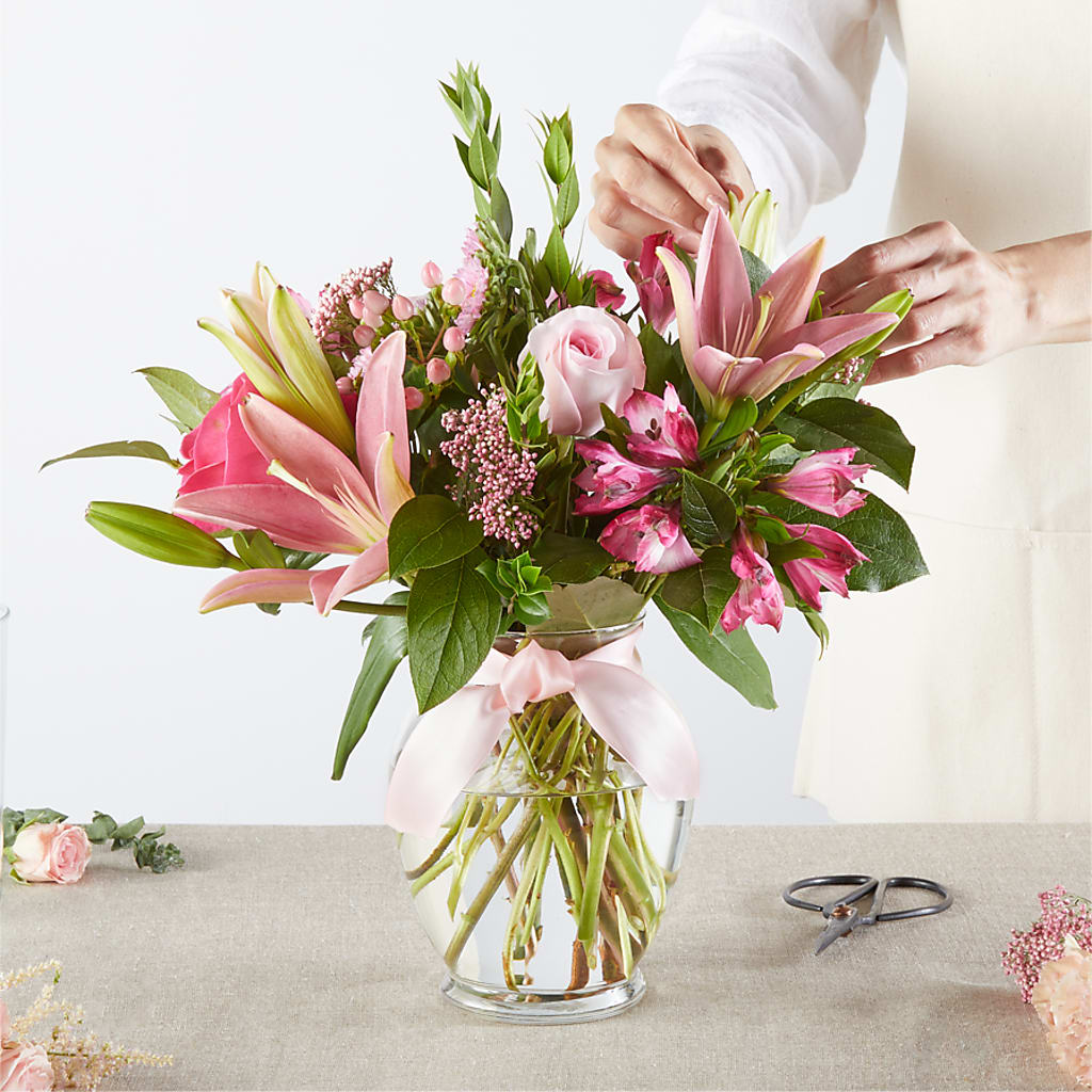 Pink Ribbon - A Florist Original – PAUL'S FLOWERS, Charlottetown PE