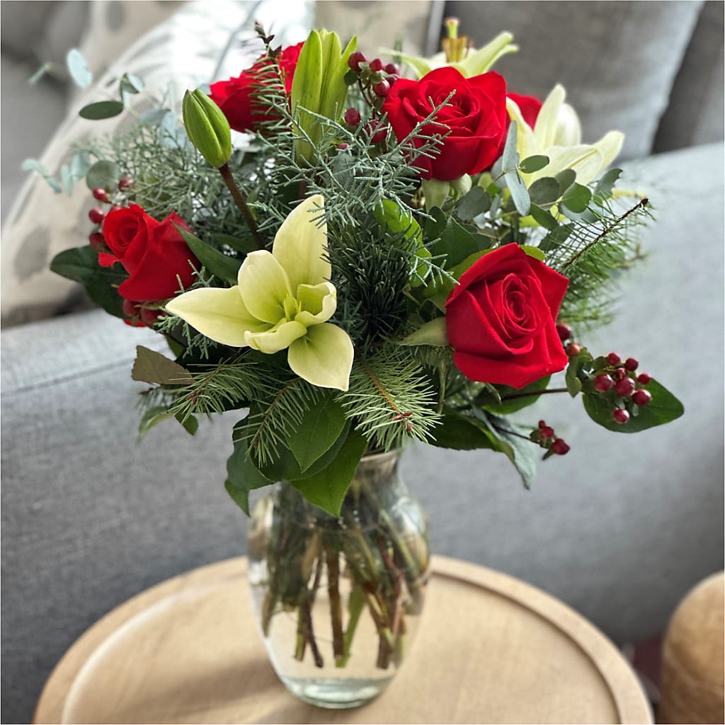 Glittering Lights Bouquet – PAUL'S FLOWERS, Charlottetown PE