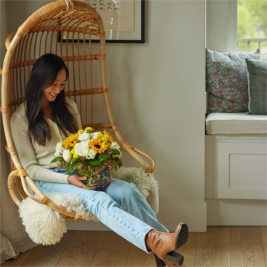 Luminous Morning Bouquet – PAUL'S FLOWERS, Charlottetown PE