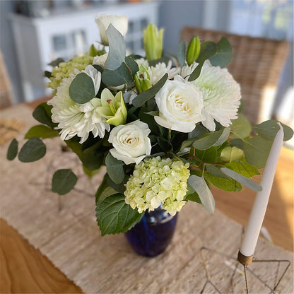 Snowy Dreams Bouquet – PAUL'S FLOWERS, Charlottetown PE