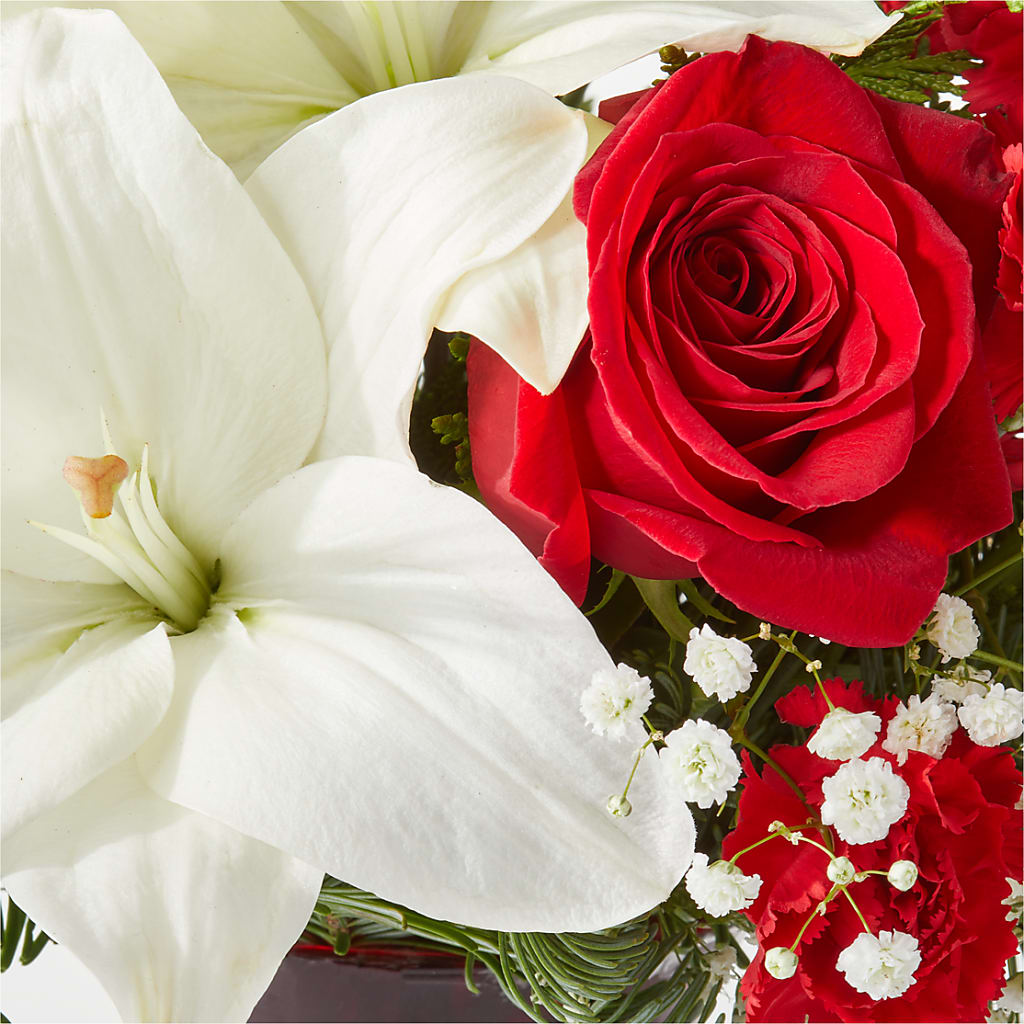 Holiday Season Bouquet – PAUL'S FLOWERS, Charlottetown PE