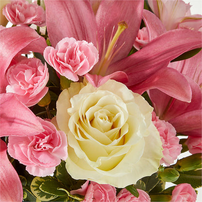 Piece of Cake Bouquet – PAUL'S FLOWERS, Charlottetown PE