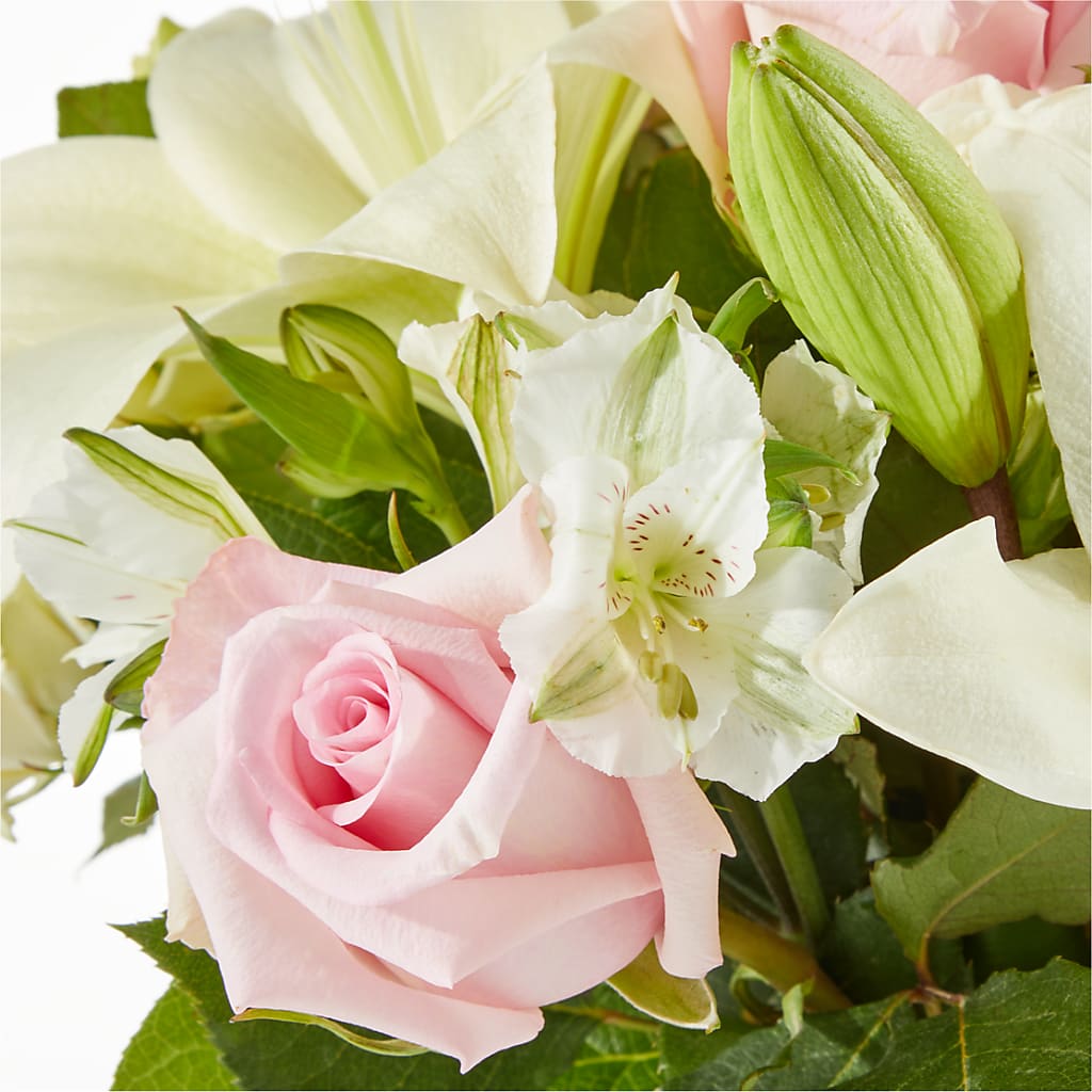 Kindhearted Bouquet – PAUL'S FLOWERS, Charlottetown PE