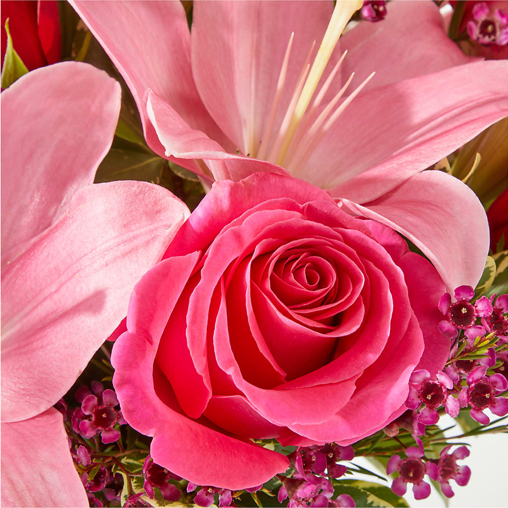 Lucky in Love Bouquet – PAUL'S FLOWERS, Charlottetown PE