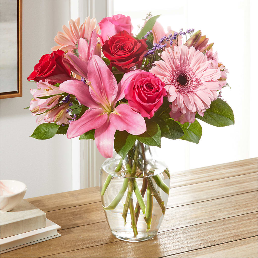 Lots of Love Bouquet – PAUL'S FLOWERS, Charlottetown PE