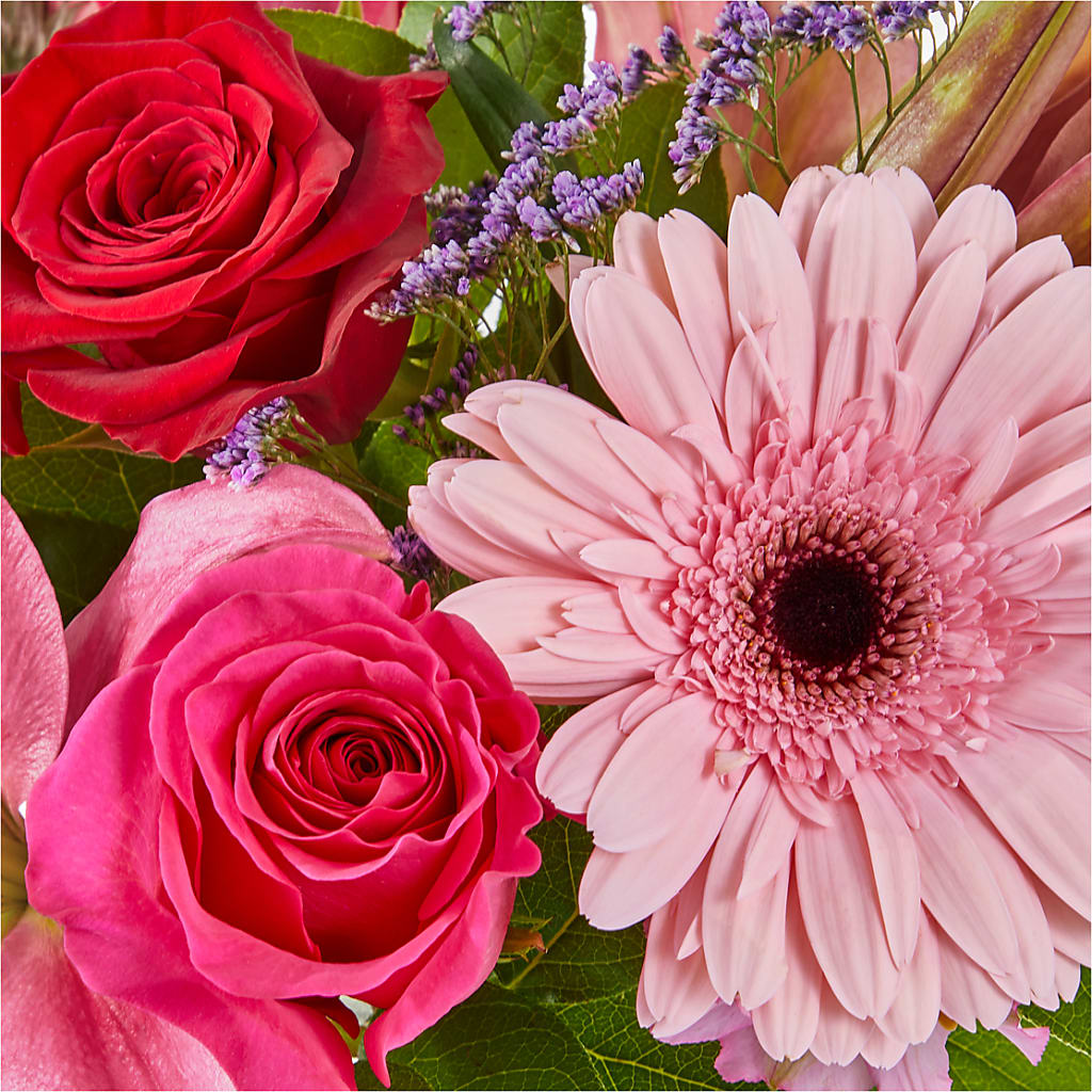 Lots of Love Bouquet – PAUL'S FLOWERS, Charlottetown PE