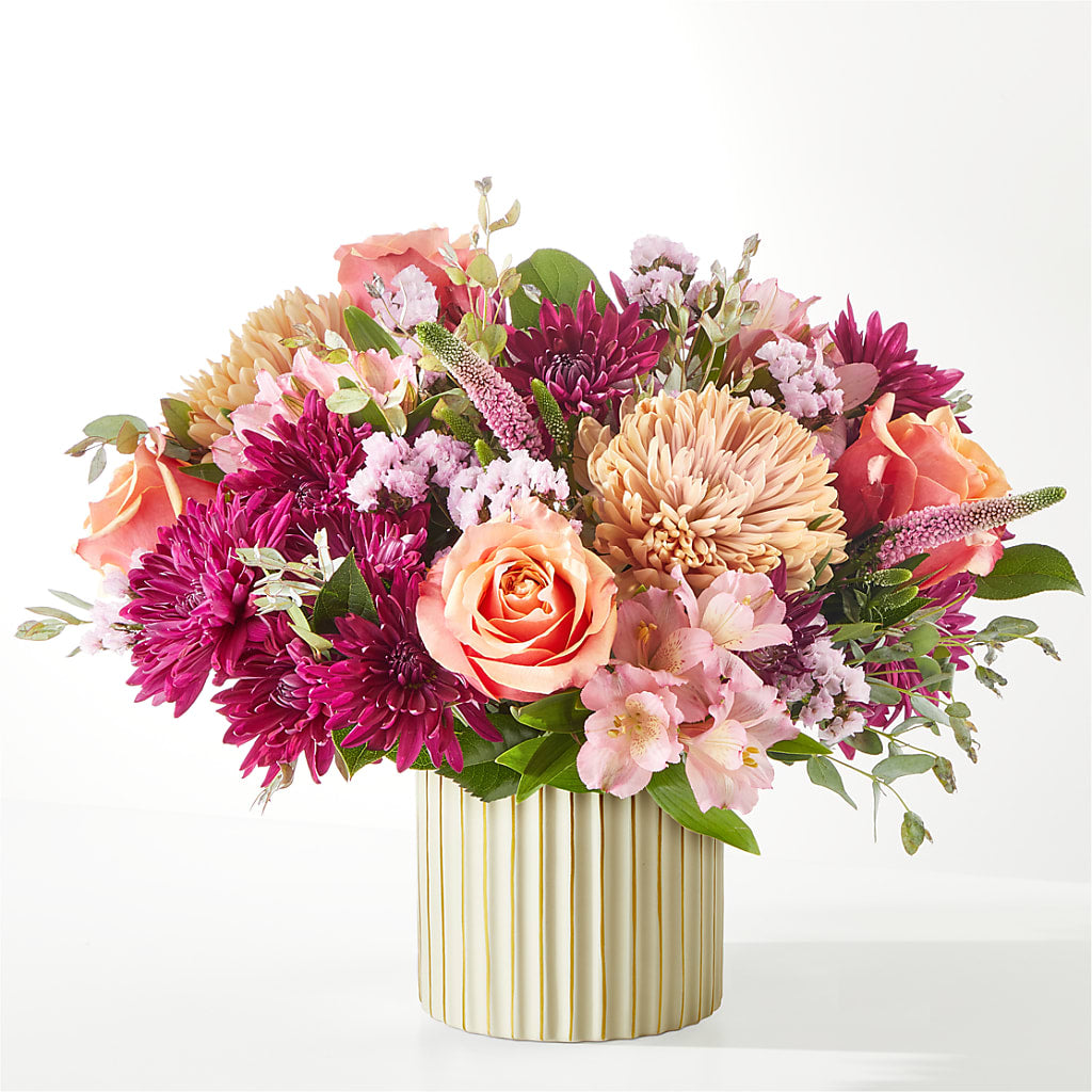 Berry Cobbler Bouquet with Ivory Vase – PAUL'S FLOWERS, Charlottetown PE