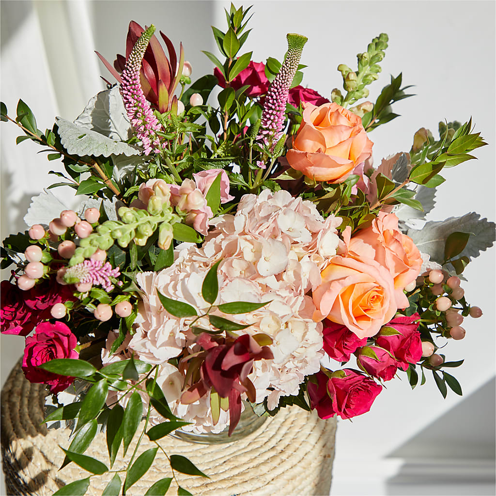 Glitz & Glam Bouquet – PAUL'S FLOWERS, Charlottetown PE